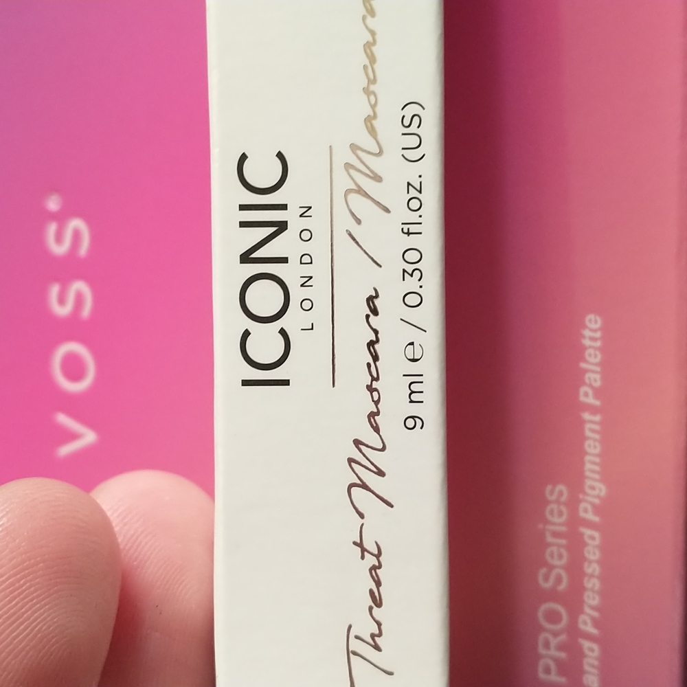 Makeup bundle - Picture 2 of 5